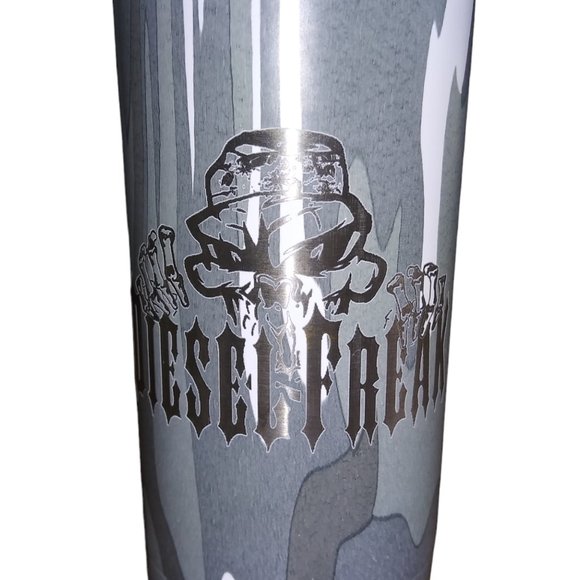 SIC CUPS Diesel Freak Gray Camo Skull and Bones 20 oz Tumbler Triple Insulated - Picture 2 of 9